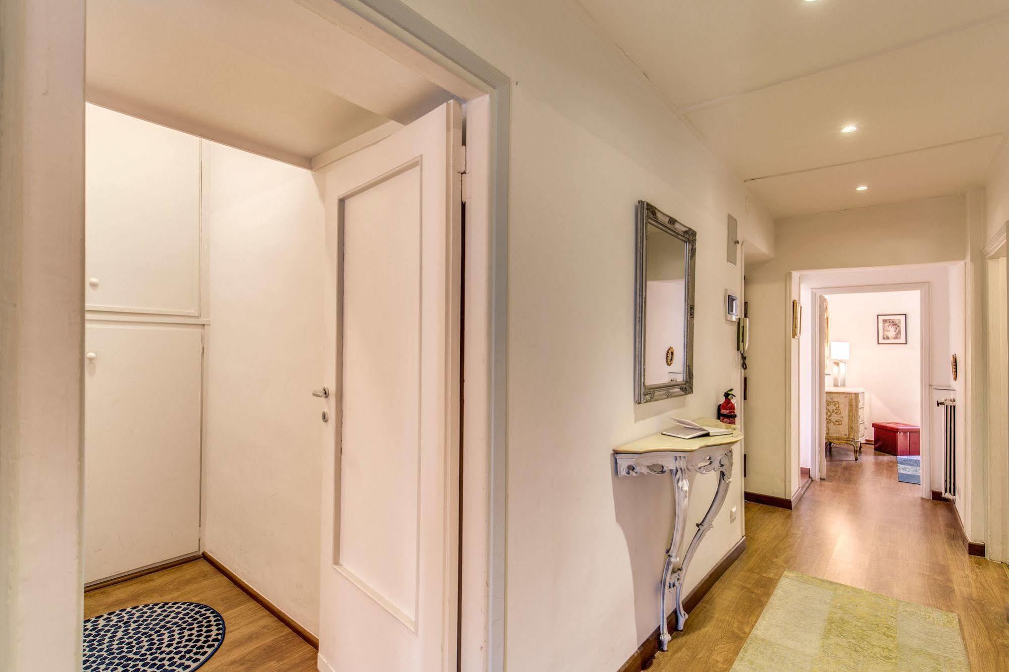 Aweshomeitaly - Spagna Glamour Life Penthouse Roma Eksteriør bilde
